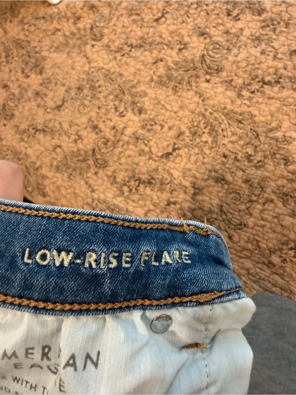 American Eagle Outfitters Low Rise Flare Jeans SZ 14
